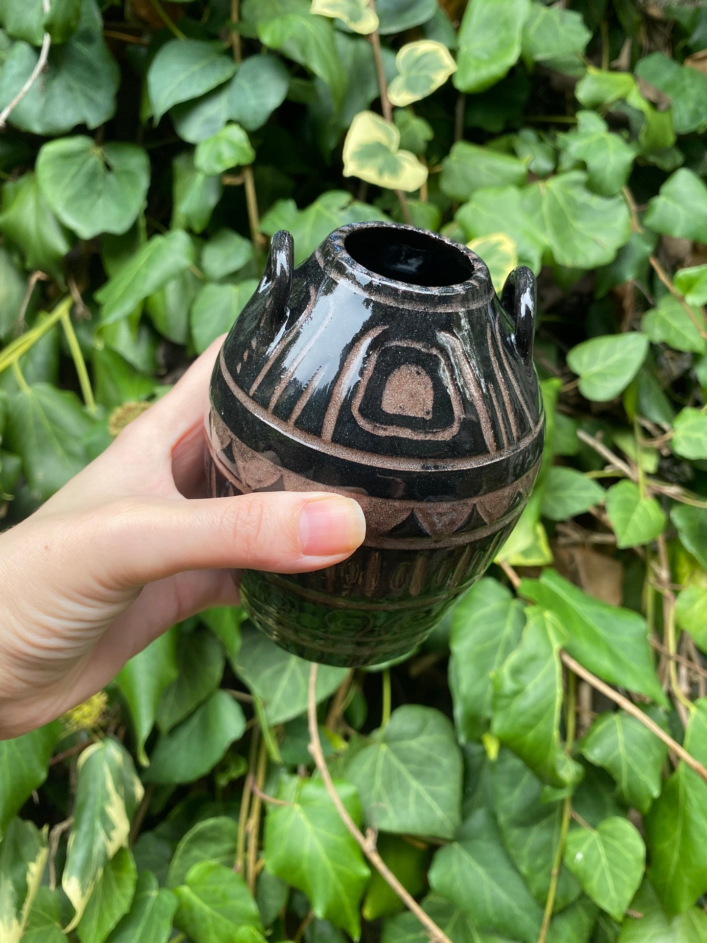 Urn-Style Sgraffito Vase
