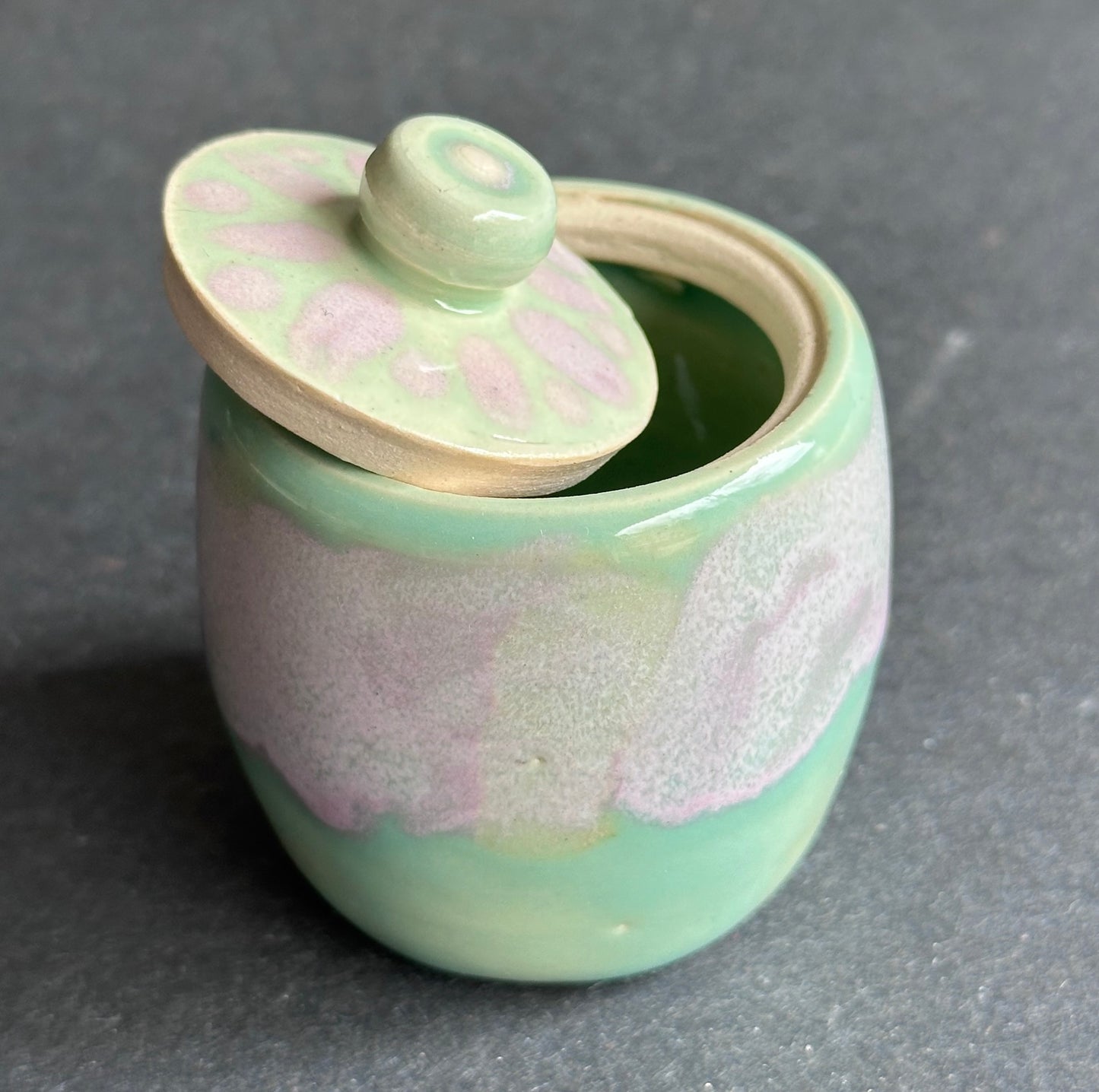 Green and Pink Whisker Holder