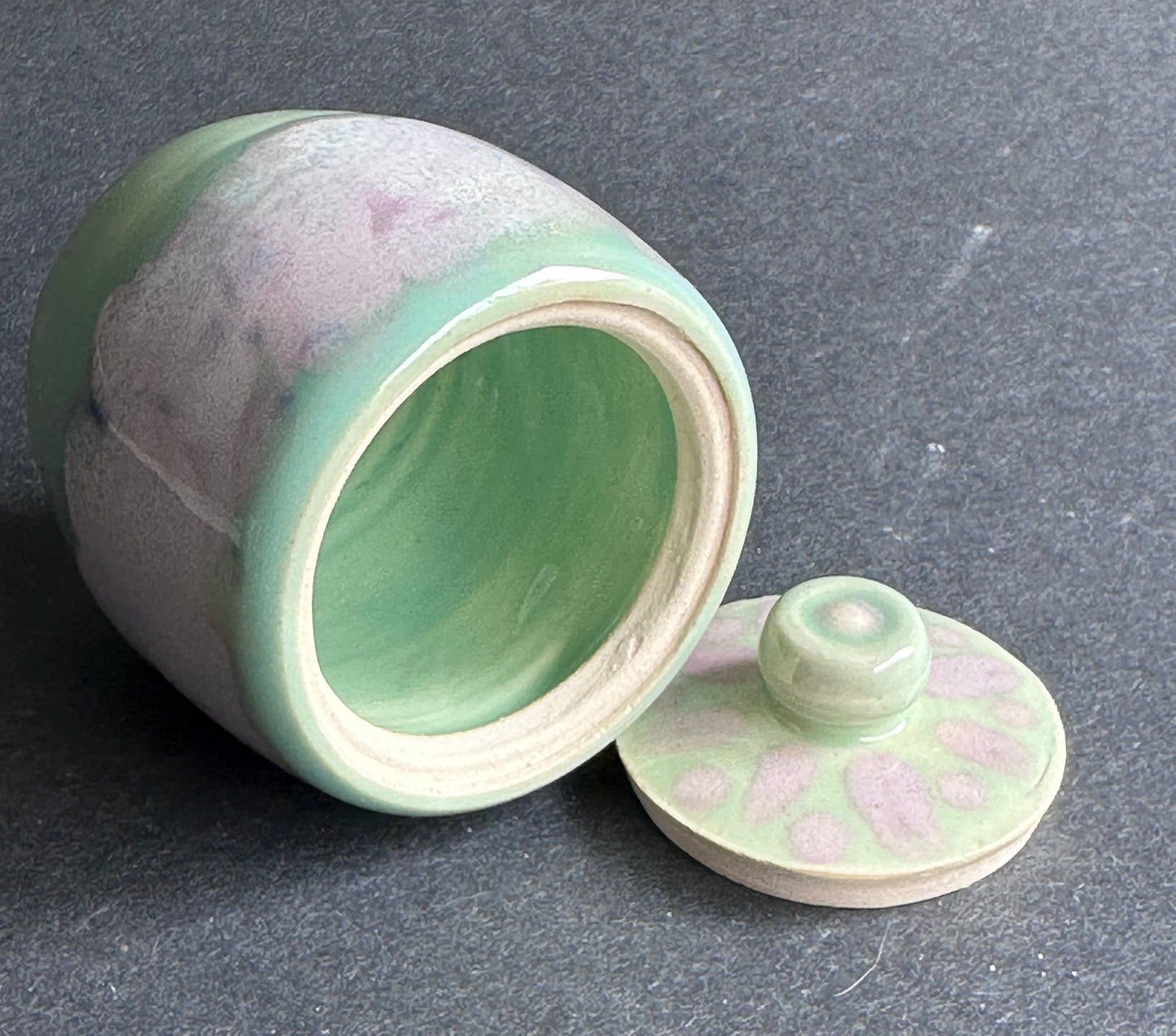 Green and Pink Whisker Holder